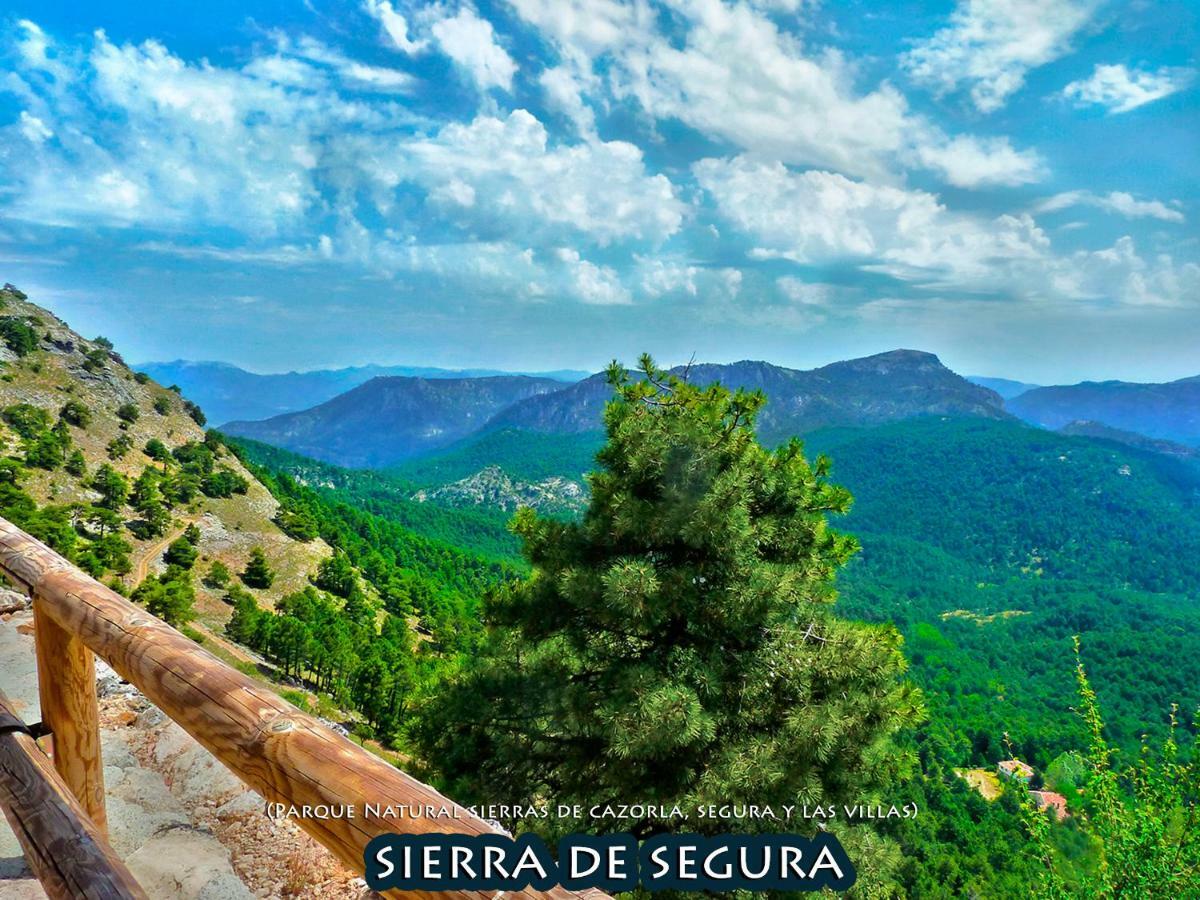 منزل الضيف La Puerta de Segura  في La Vieja Parra المظهر الخارجي الصورة