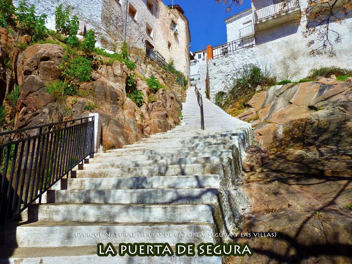 منزل الضيف La Puerta de Segura  في La Vieja Parra المظهر الخارجي الصورة